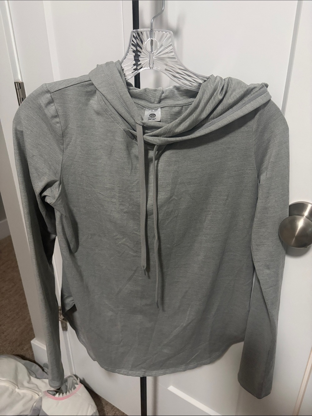 Senita Athletics Gray Hooded Long-Sleeve Pullover